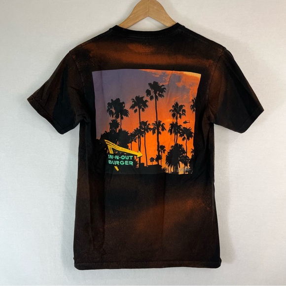 IN N OUT | Oregon Spray Tie Dye Graphic Tee Mens Size Small - Picture 5 of 6